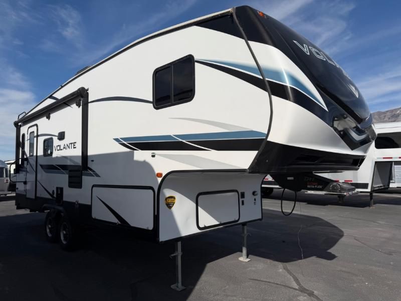 Used 2022 Crossroads Volante 240RL