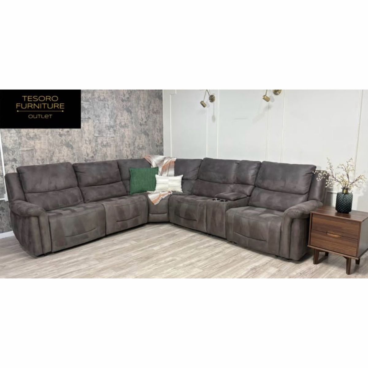 MODERN CARLIN UPHOLSTERY RECLINER SECTIONAL WE OFFER DELIVERY