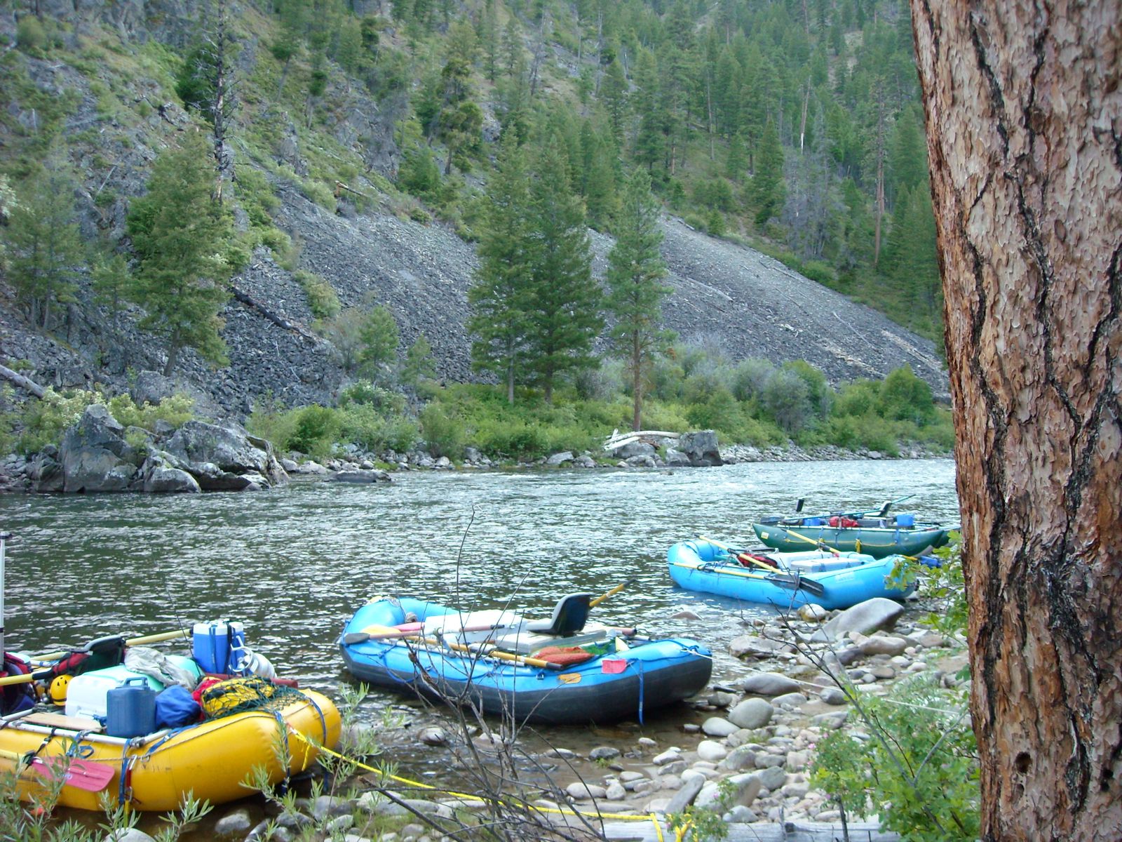 Full setup AIRE 15 6 E series raft, frame, oars, and extra's for sale