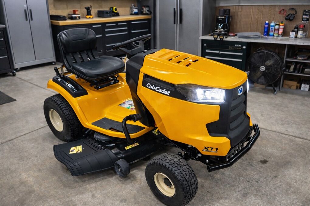Cub Cadet XT1