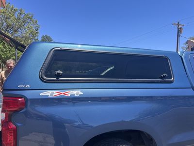 Chevrolet Silverado Topper / bed cover / shell / truck cap