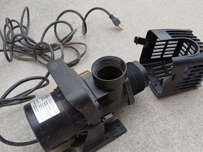 Tidal Wave TT6000 submersible pond pump 6000gph.