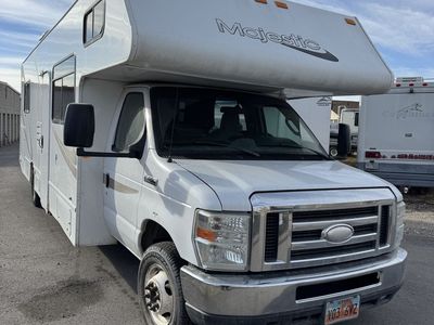 Ford E-450 Thor Majestic 28A