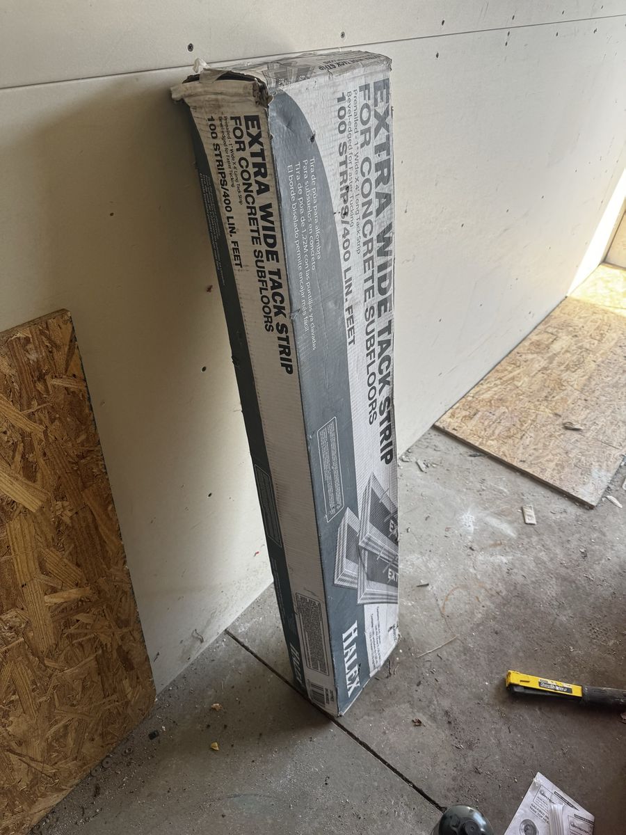 Halex Extra Wide Tack Strip for Concrete Subfloors - 100 Strips / 400 Lin. Ft.