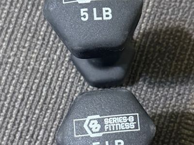 (2) 5lb Dumbbells
