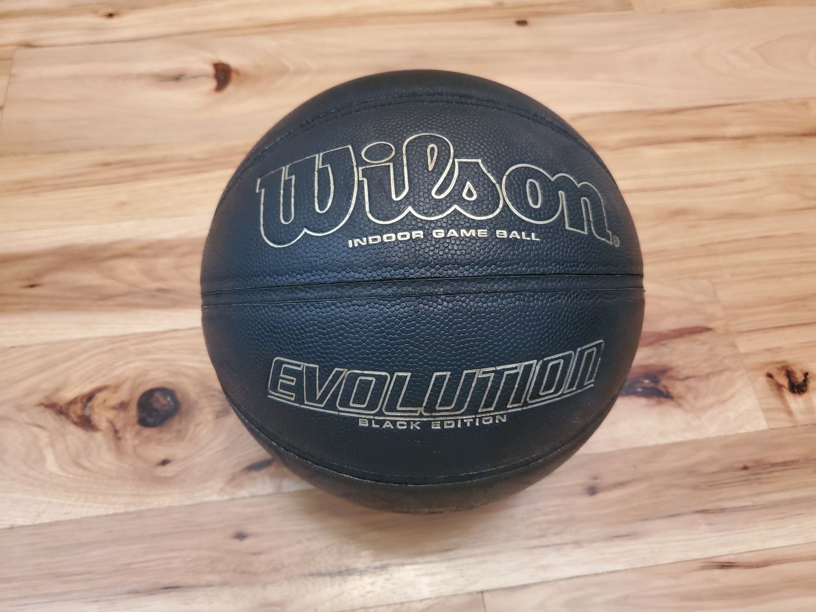 Wilson Evolution Black Edition Basketball