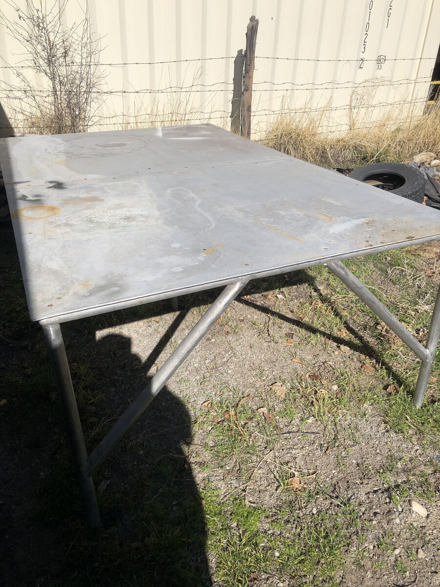 Large Alumnium Table