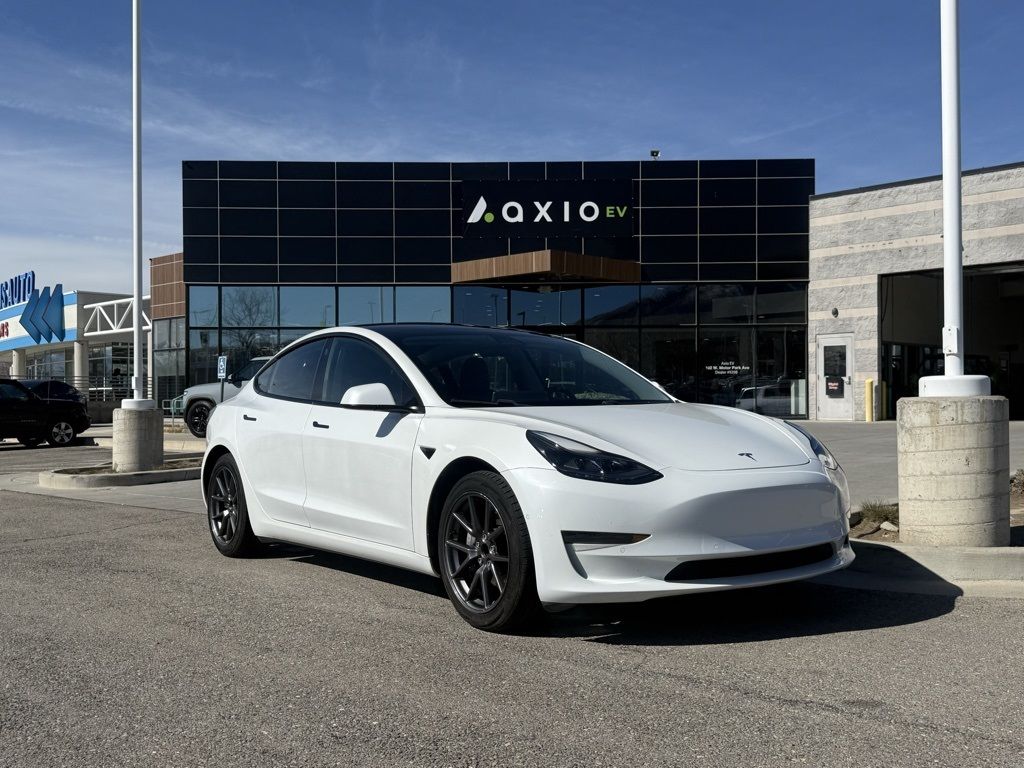2021 Tesla Model 3 Standard Range Plus