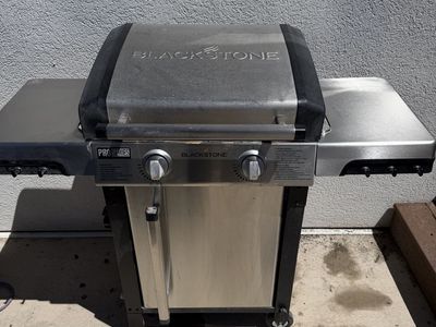 Blackstone ProSeries 22” 2-Burner Propane Griddle