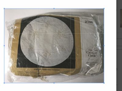 The Creative Circle #2700 Old Fashioned Christmas Kit for Tree Skirt or Table Covering, Opened but never used.