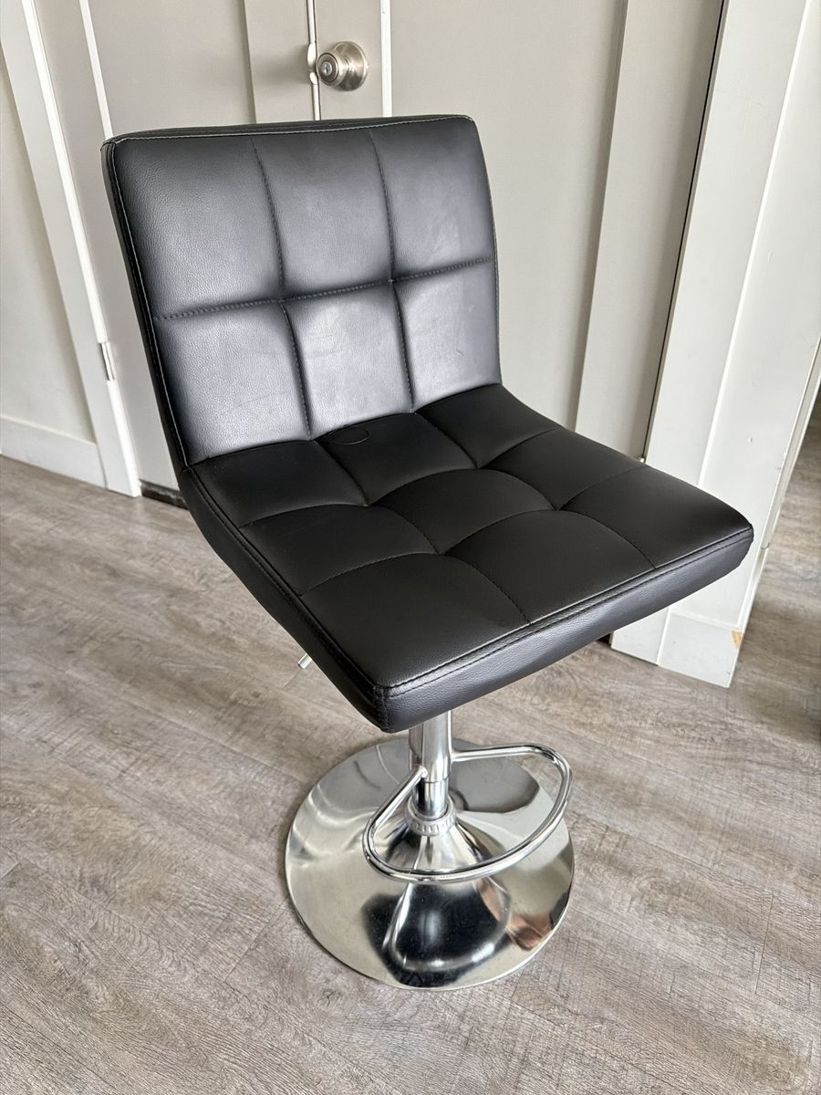 Set of 4 chairs
