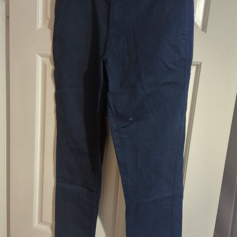 **New tags attached men's 32x32 navy dress pants