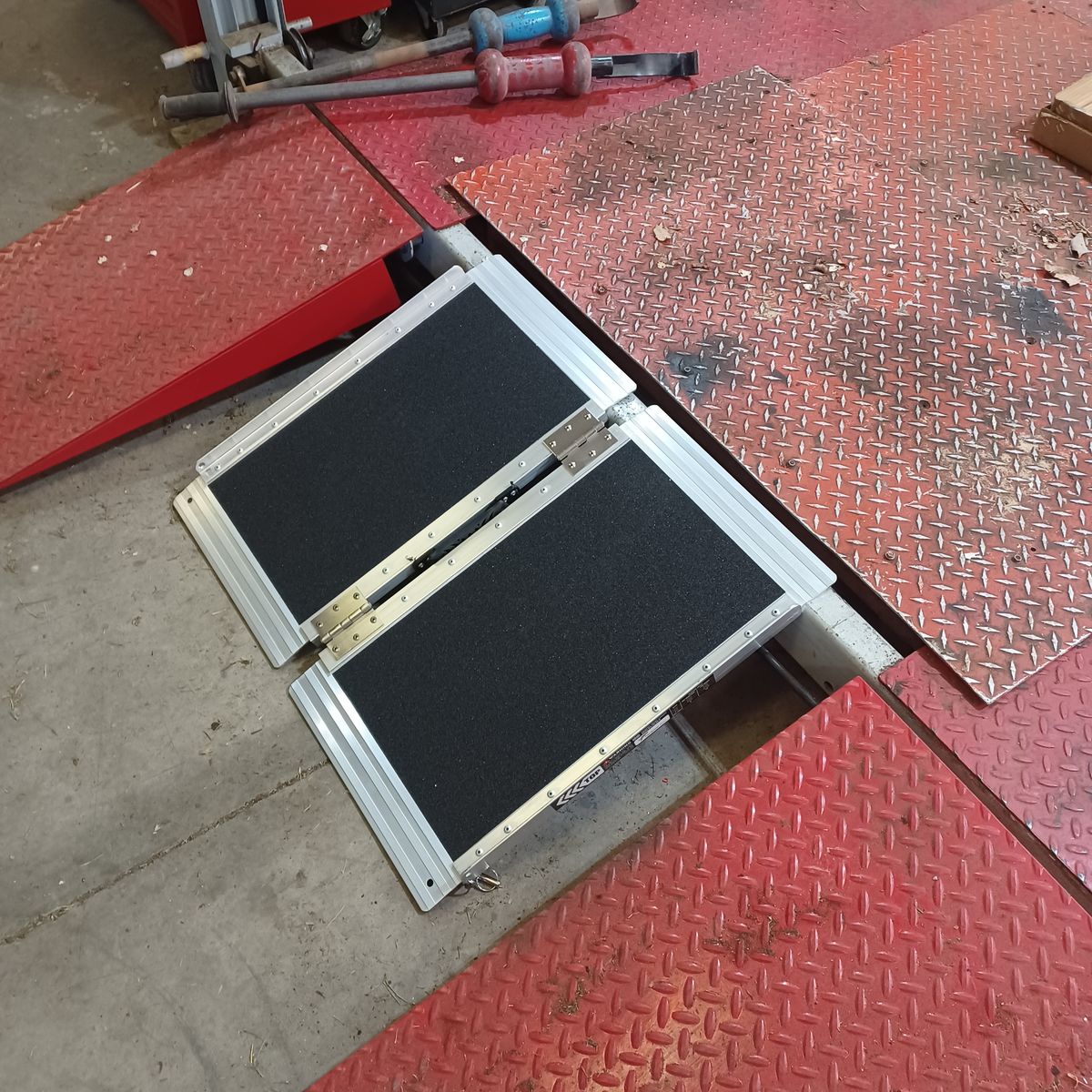 Small portable wheelchair ramp 