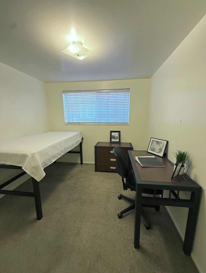 Private Room Men's Housing Contract for Sale in Provo -- Monson Apartments -- Summer AND Fall/Winter