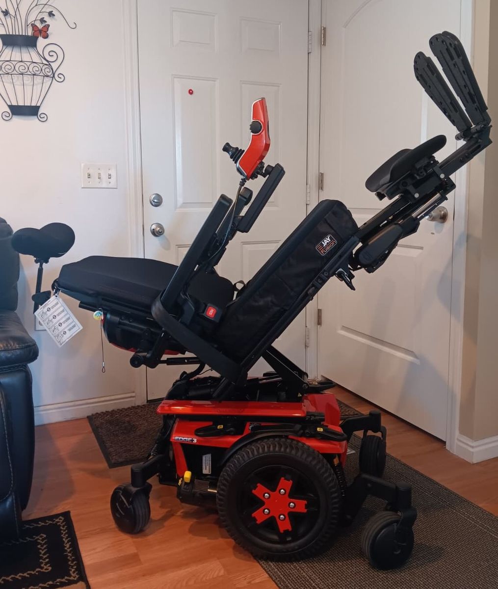 Pride Mobility Quantum Edge 3 Electric Power Wheelchair w/ iLevel - Like New