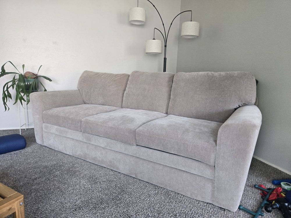 Super Comfotable Fabric 3-Cushion Sofa Couch