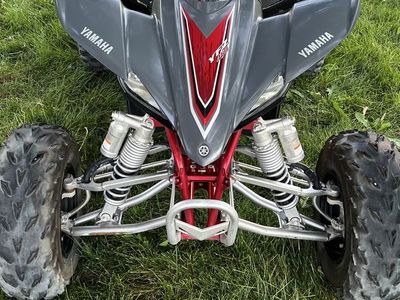 Yamaha YFZ450 Sport ATV - Gray/Red 2008