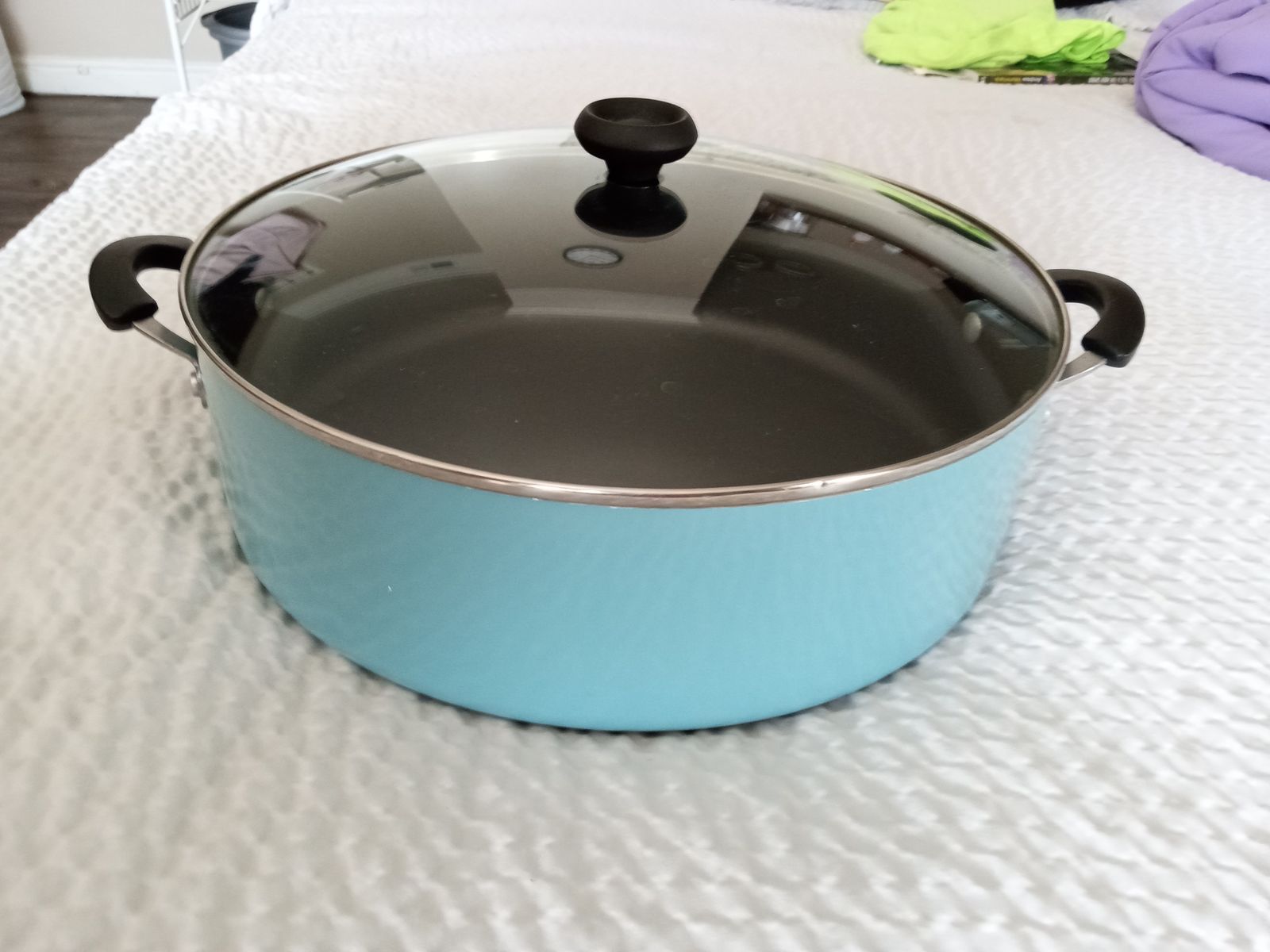 Faberware 14 inch nonstick cookware pot aqua with lid