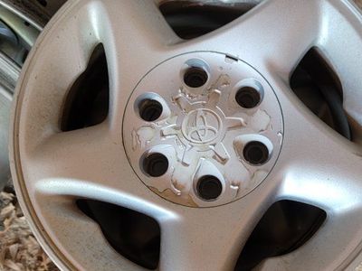 Toyota wheels oem 6 lug