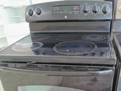 Black GE Smooth Top Range~90 Day Guarantee~Delivery Available