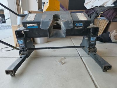 Reese 30051 16K Fifth Wheel Hitch with Kwik-Slide (10” Slider) – Dual Jaw-OBO