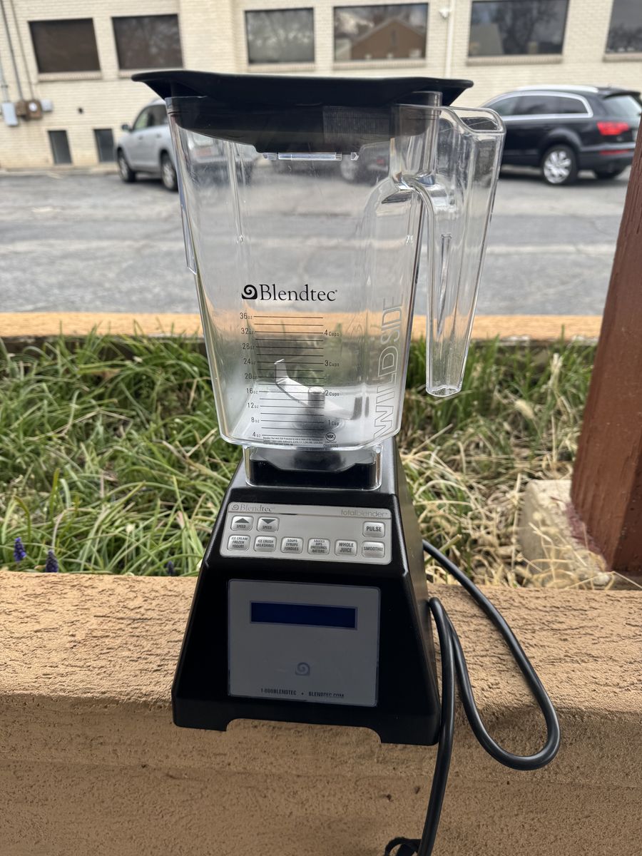 Blendtec Chef 600 Professional Blender