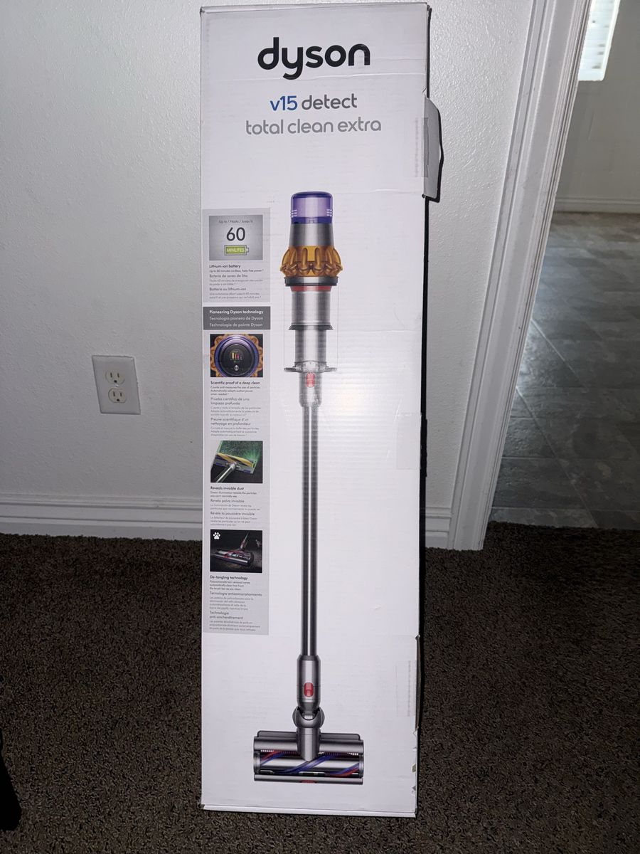 Dyson V15 detect total clean