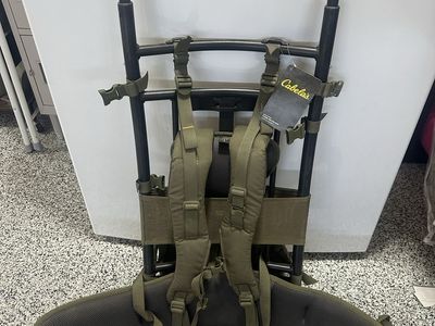 Cabelas frame and harness pack - Brand new