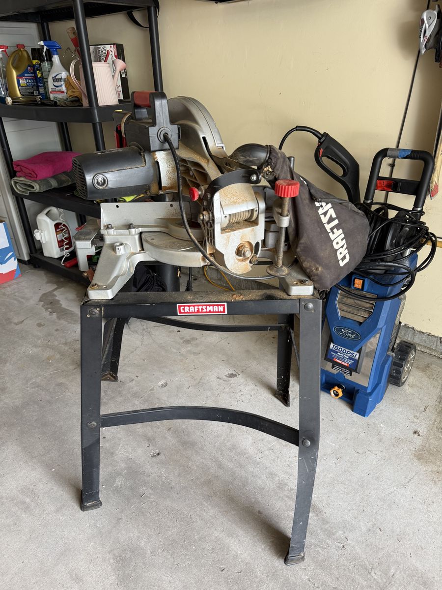 Craftsman 10" Laser Compound Miter Saw With Stand