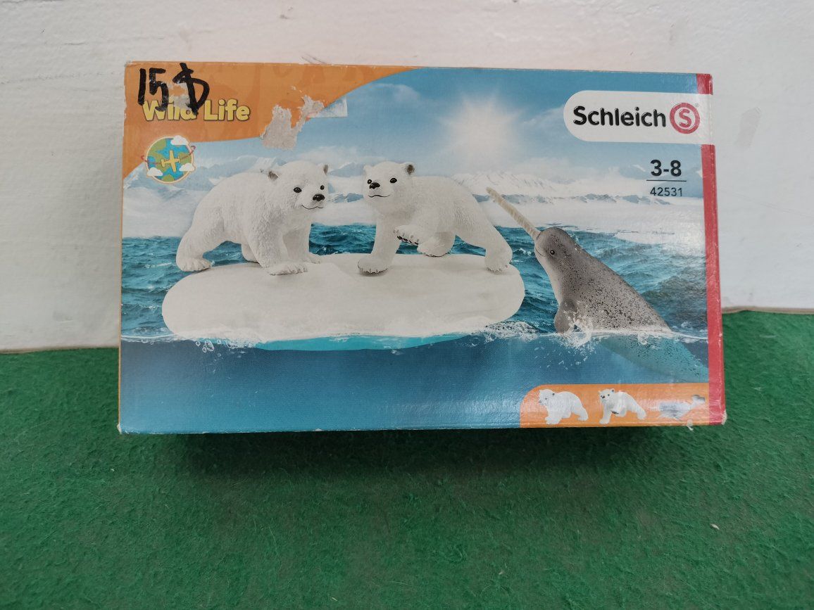 Schleich polar bears & narwhale.