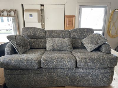 Couch wirh Pullout Bed
