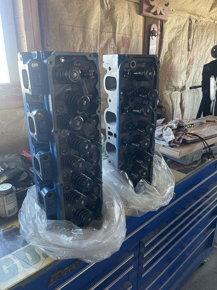 351 Cleveland 4v heads