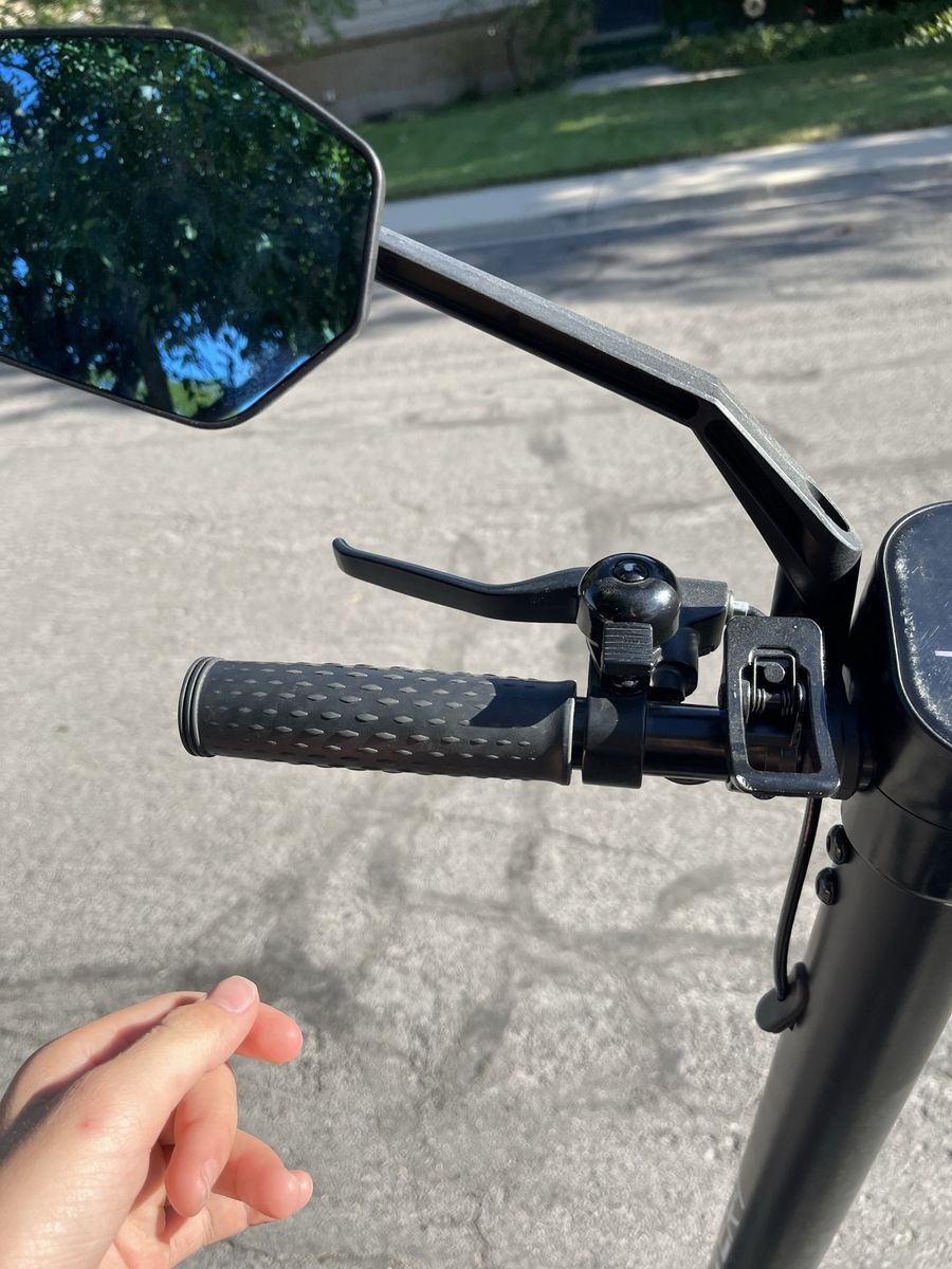 Electric scooter
