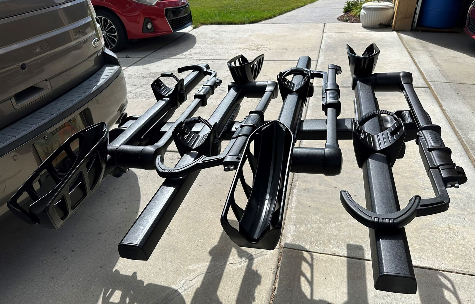 Thule T2 Pro XTR + XT Add-On (4-Bike Capacity)