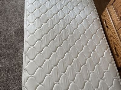 Twin mattress