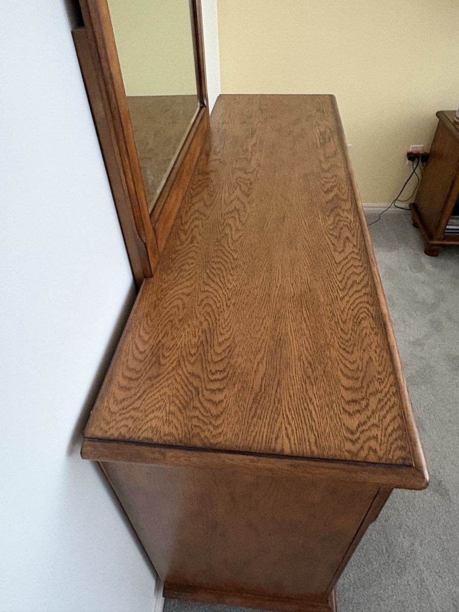 Main image 12