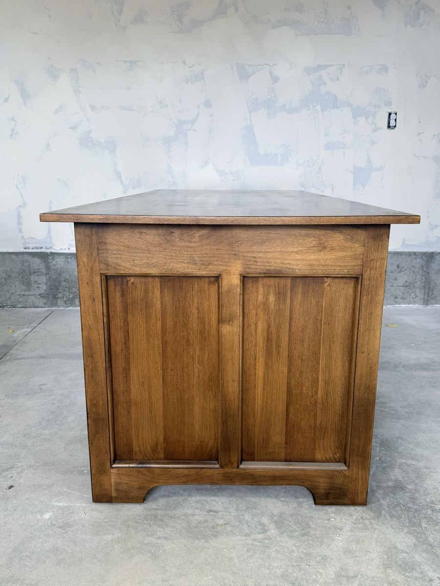 Main image 3