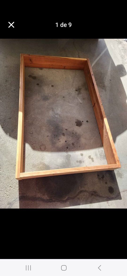 plantaderos de madera roja