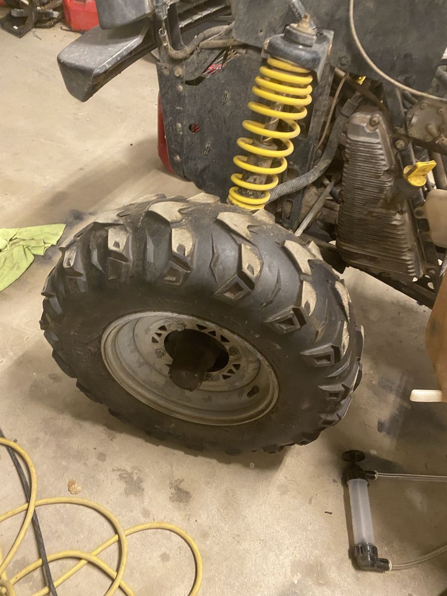1997 Polaris Xploer 500 Good tread  25x11-10 on rear on front 25x8-12 on the front