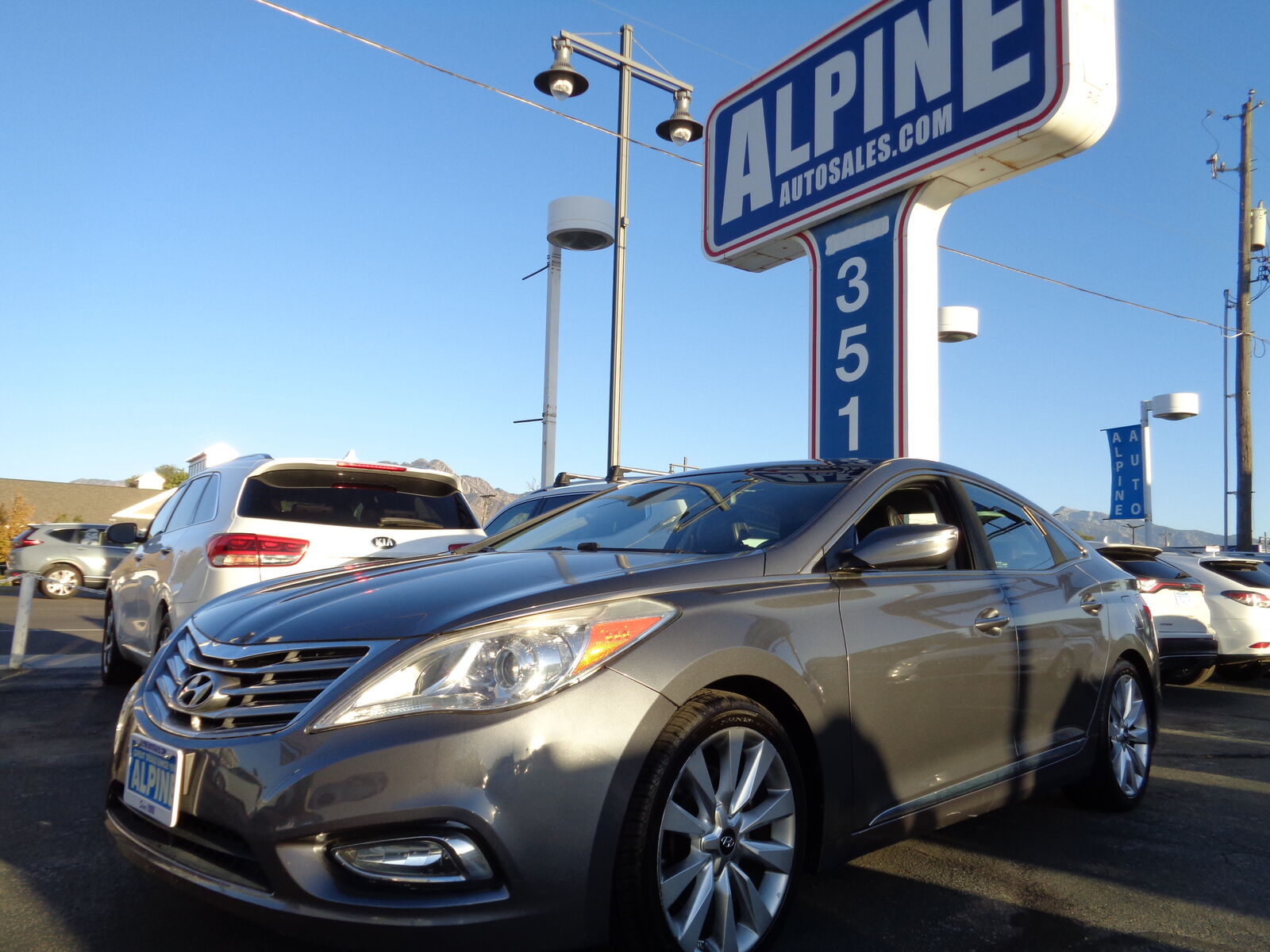 2013 HYUNDAI AZERA Base