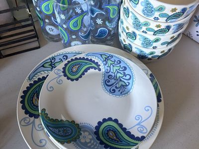 Cul de sac yard sale in West Jordan