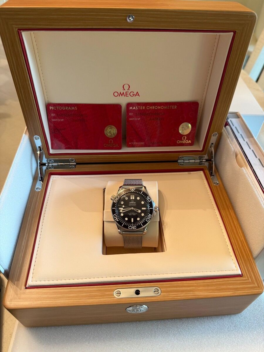 Omega Seamaster Diver 300M Co-Axial Master Chronometer 42mm Black Dial