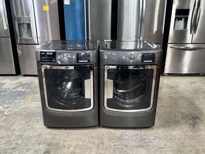 MAYTAG WASHER AND DRYER SET