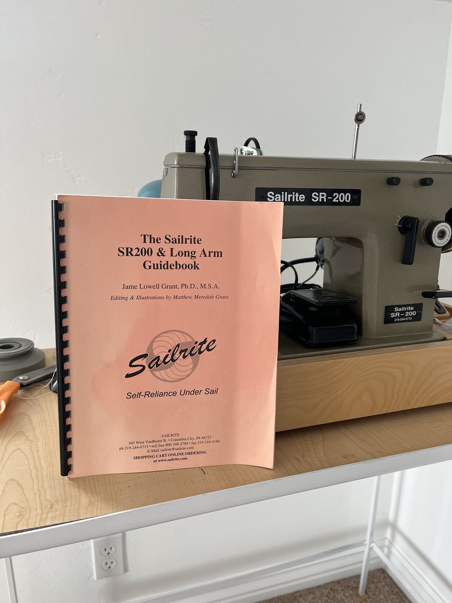 Sewing machine Sailrite SR200