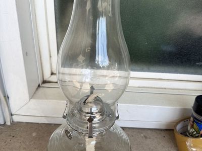 Clear Glass Kerosene Lamp Vintage Oil Lantern with Wick and Chimney