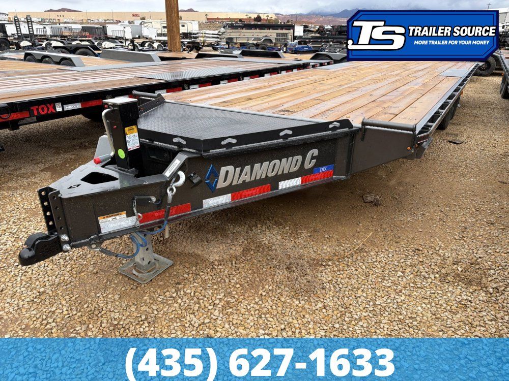 8.5x26 Diamond C DEC 207 Deckover Equipment Trailer -  15.5K GVWR -
