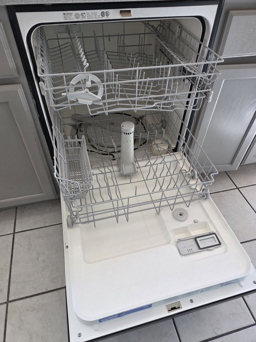 Main image 4