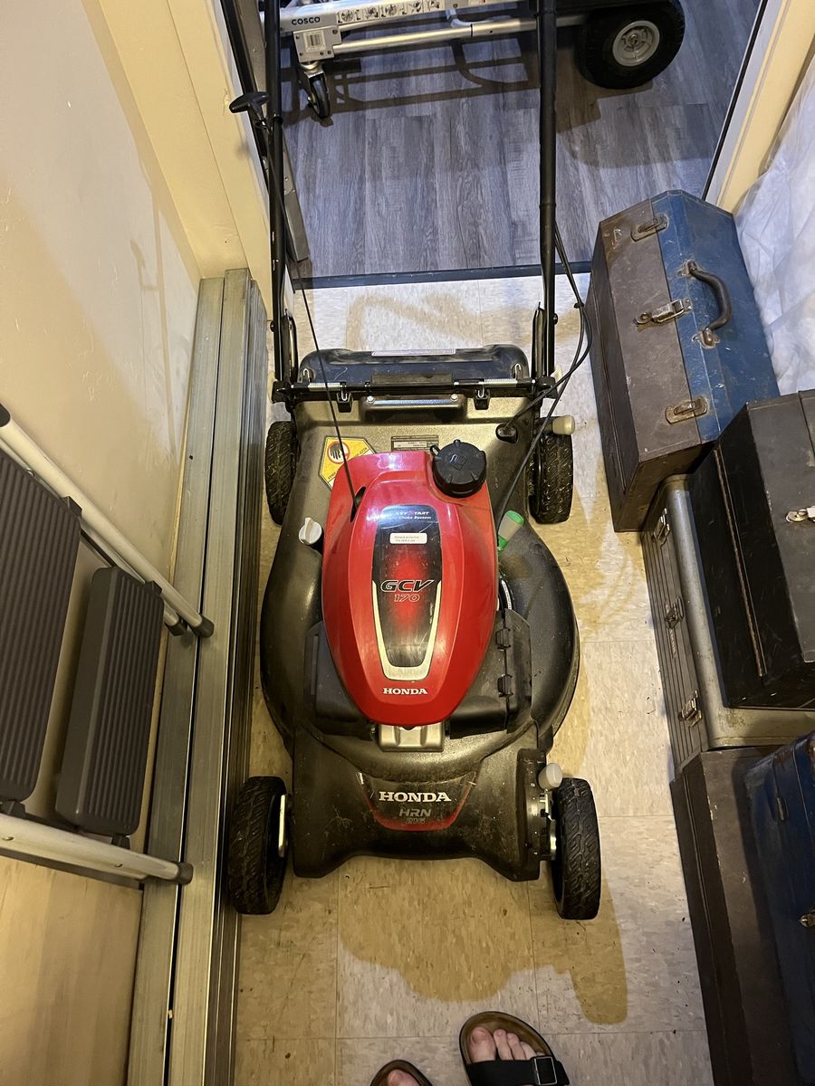Used Honda HRN216VKA GCV170 3-in-1 Variable Speed Self-Propelled Lawn Mower