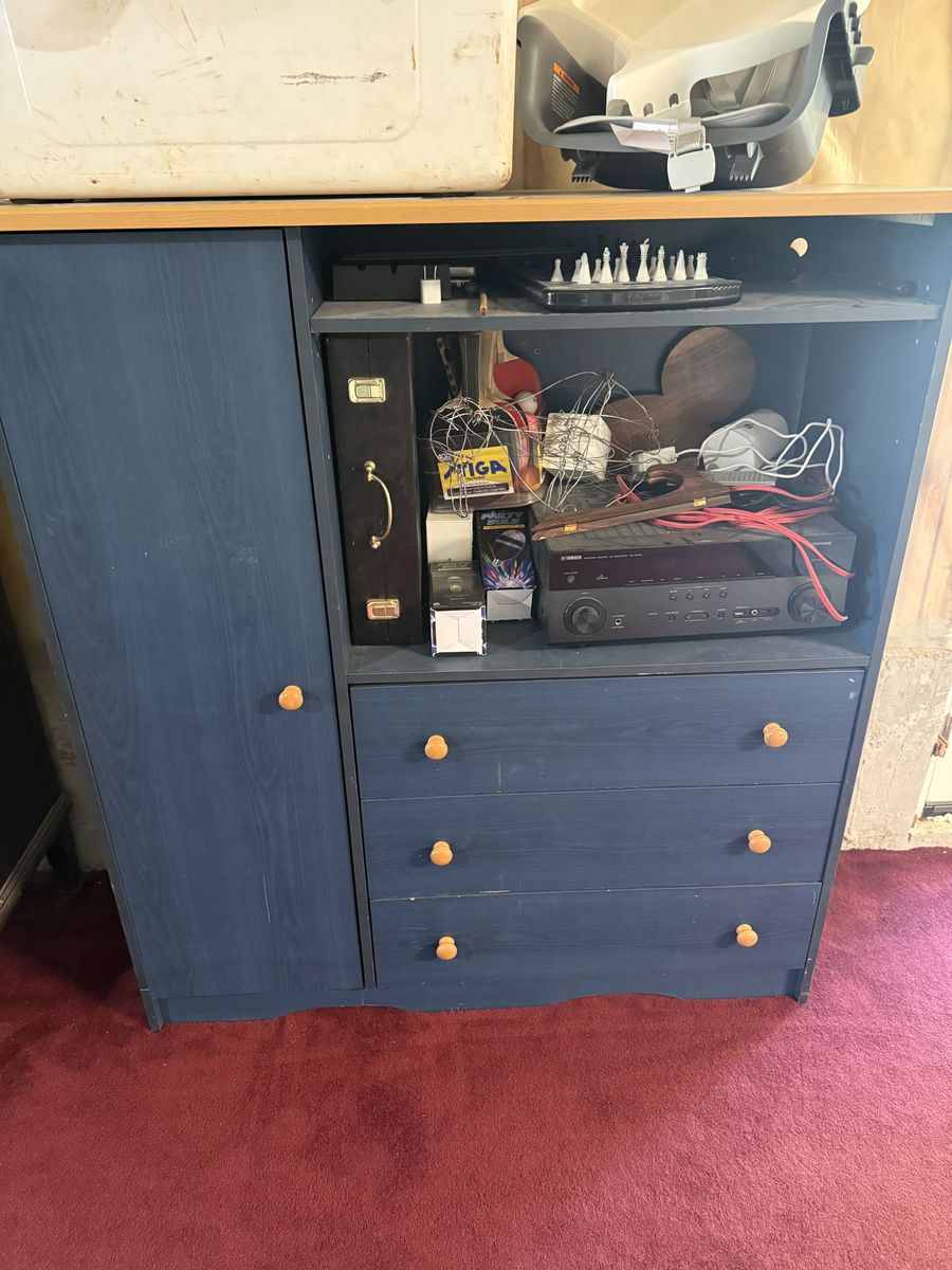 Dressers & Desk