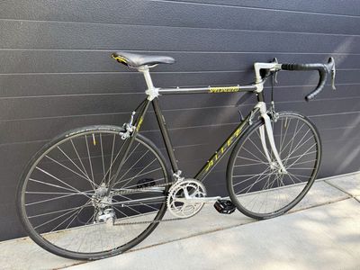Specialized Allez Epic – Unique Vintage Road Bike – Large